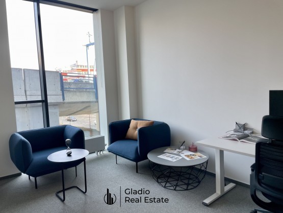 Spaces Prague Smichoff: Elegantní a přijemné prostředí, které Vás namotivuje k práci i  se skvělým d