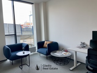 Spaces Prague Smichoff: Elegantní a přijemné prostředí, které Vás namotivuje k práci i  se skvělým d
