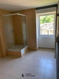 ab007a41-fe7e-4771-9147-a0b6435c43d2