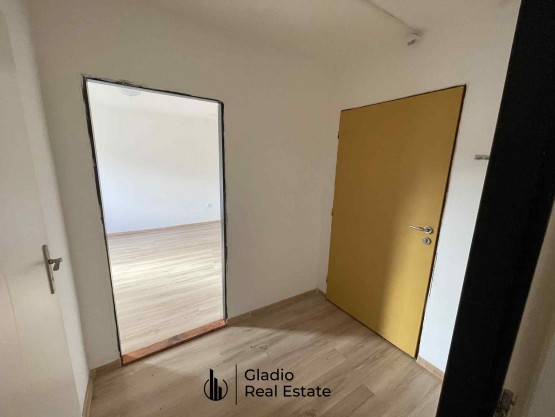 54ccd6da-0df4-409a-9604-c7b466d8a01c