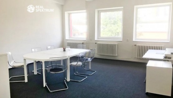 Pronájem KA Slaměníkova_02