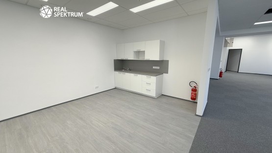 kancelar_pronajem_spalicek_04