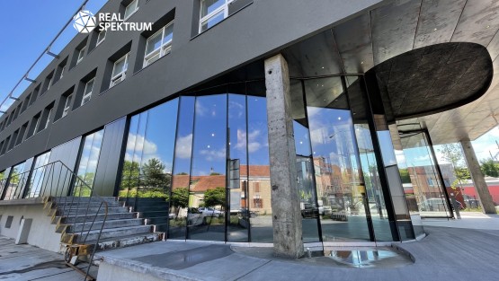 Kancelar-pronajem-Karlova-Hrda-13