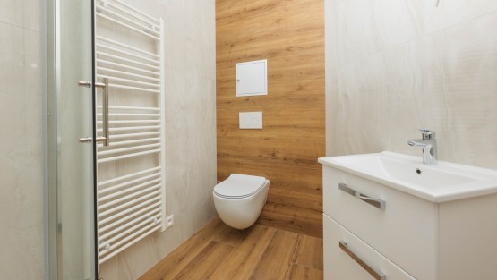 RS I FAMEROVO NAMESTI-105