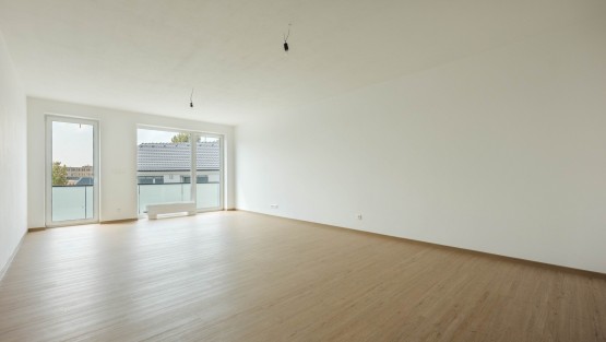 RS I FAMEROVO NAMESTI-98