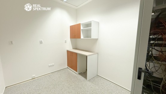 pronajem_kancelar_platinium_01