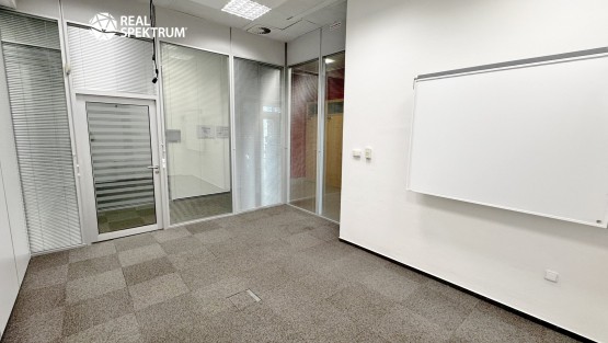 pronájem_ka_Křižíkova_04