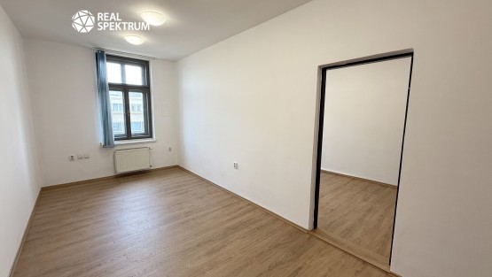 Pronájem KA Janáček Office_04