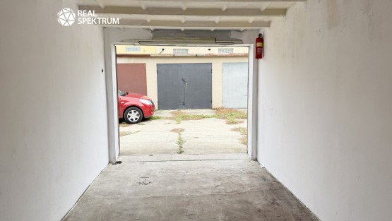 Garáž Šimáčkova_02