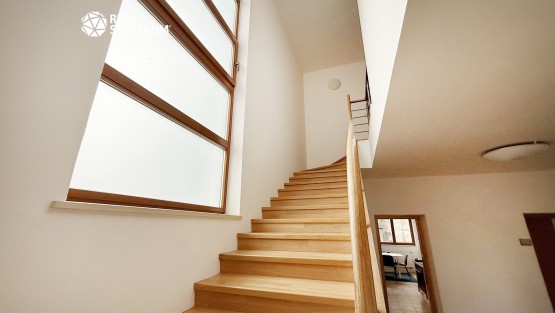 Kanceláře Dunajovského (9)