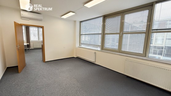 Kanceláře Hlinky (7)