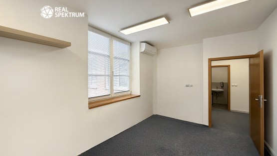 Kanceláře Hlinky (4)