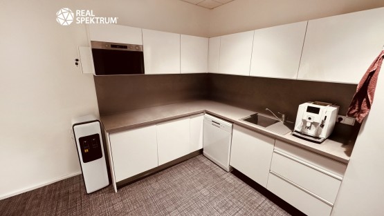 Babák office (24)