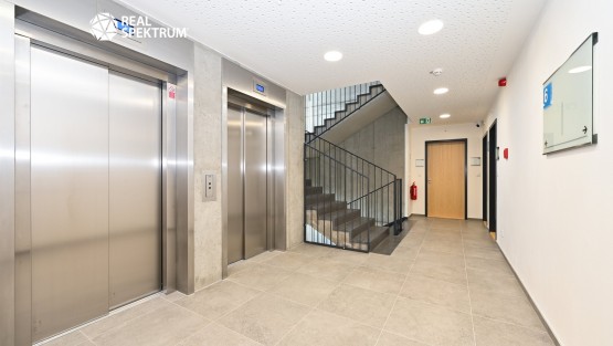 157-d1-62-kancelar-atelier-56-m2_r4