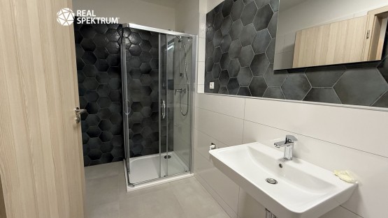 Pronájem KA G12 Opuštěná_9