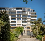 Db300405ae33074e1b3864f5d7a0a17c62186