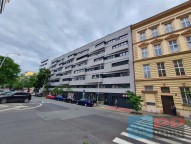 6885e817239f47b0d571e0fac352f06680248