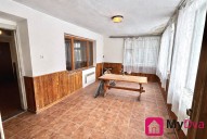 0F8421A7-2D53-48F0-9B68-892A7A8B5910