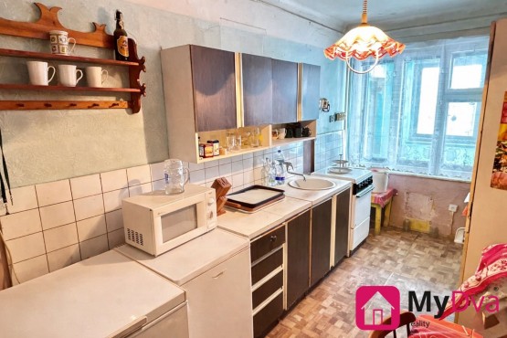 5BCCF334-F422-4630-BFD2-B7047C3E685F