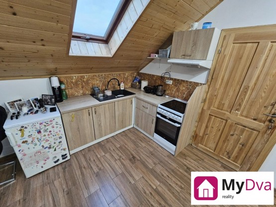 9b5f398f-8d15-4e8b-931c-064779ab2d29