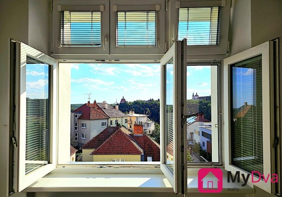 PHOTO-2025-11-25-12-13-05