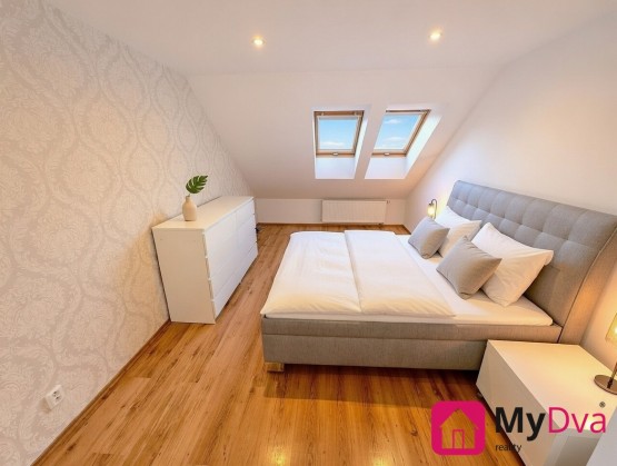 872c1380-7253-4eb8-8806-3c9c395c6a90