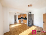 7233147e-ab6a-42e0-8e12-bf472f37bbc6