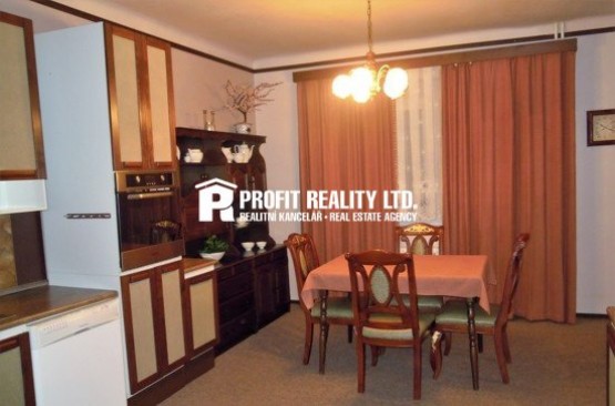 P10 Hostivař ul. Štěrboholská.jpg6