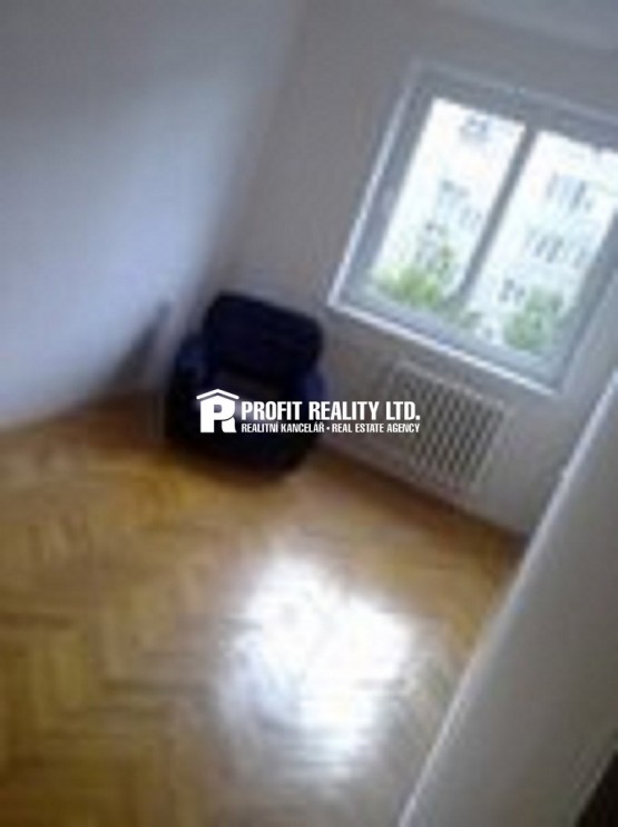 whn150x150-k0c23-707dc-ajm00517-3-1-hostivar-hostivarske-namesti-28052010599-e52bbc