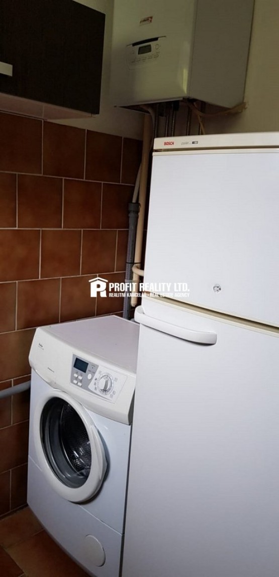 17dda567-9322-4ed7-a4f8-805f96bd1f80