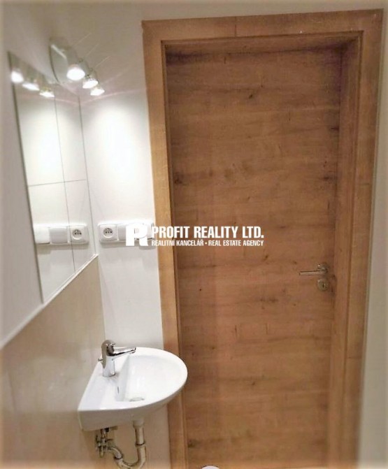 1611883301-zvwoklqwgp