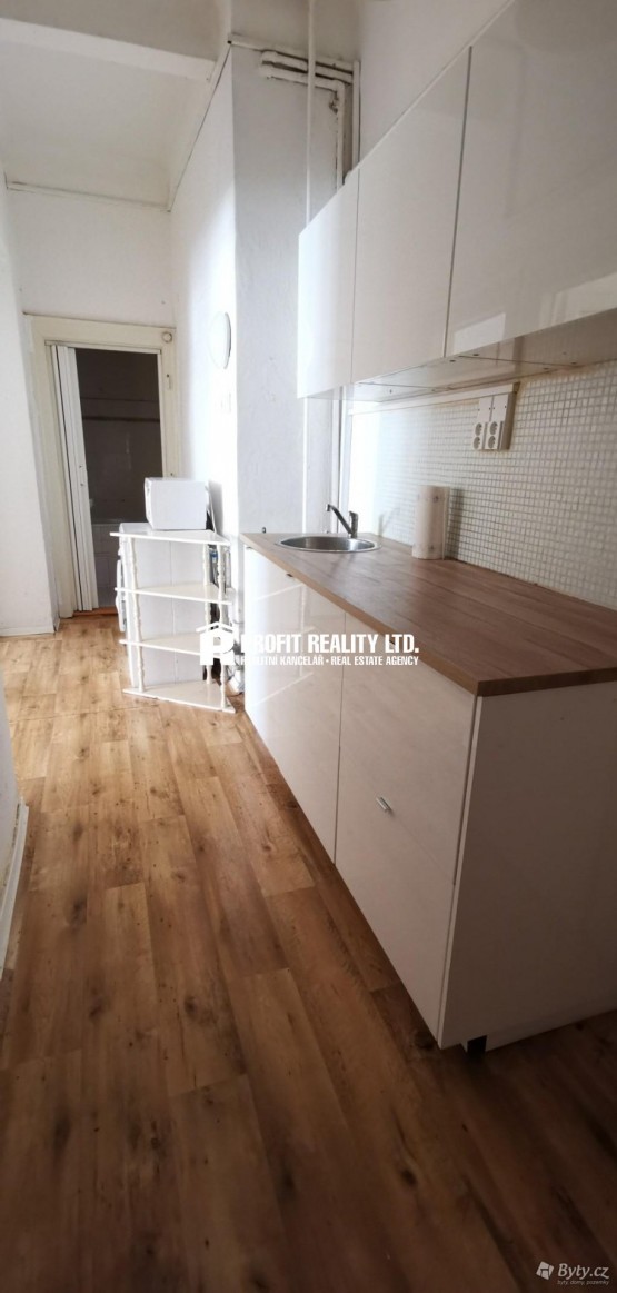 04_15361455JJguVyHa_b