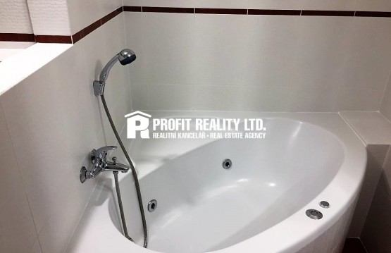 1533114427-huwhg-8bc9d153-cfe3-4cc6-9216-ca62449df20e