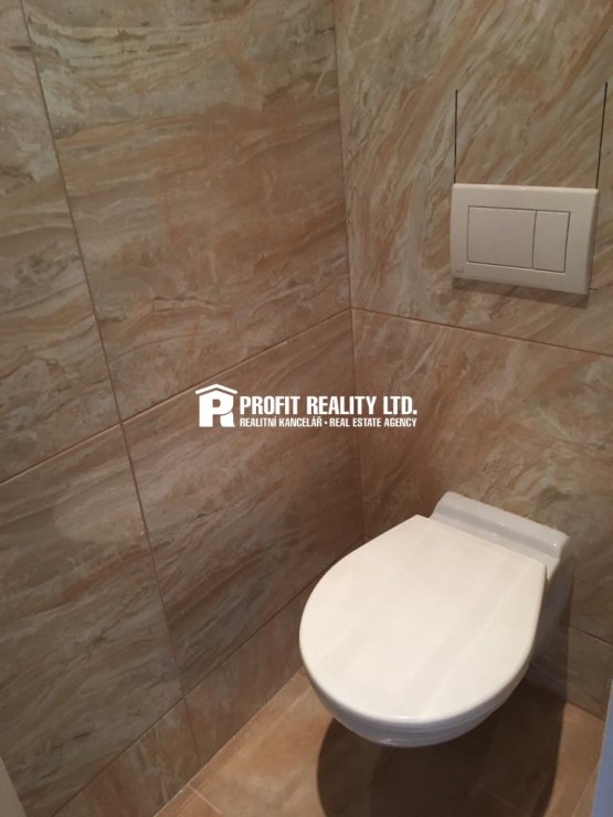 64308125_423890711789959_8760885405756162048_n