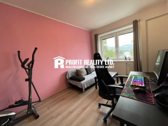 66C80996-C4FC-4F01-B433-80A8930E961C