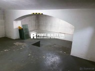 161987036 (9)