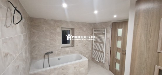 5ef90f6b-d294-4c66-a976-dc5ddb8fffb0