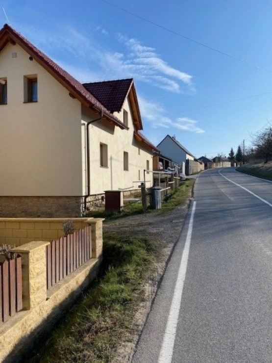 27. příjezd k domu