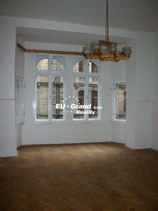 RUMUNSKÁ LBC BYTY 012