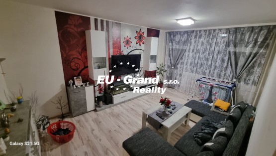 df09bb71-d20b-4d74-8674-d0184d127363