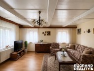 2BFFE285-CED0-4CF6-8B11-D579603FA242