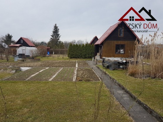 Tel.:604 799 700 Slezský dům