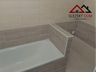 Tel: 604 799 700 Slezský dům