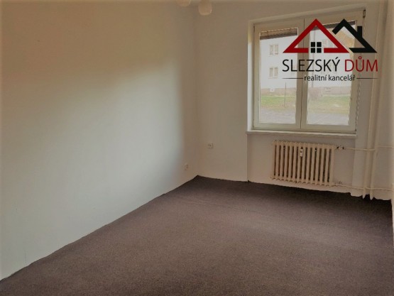 Tel.: 604 799 700 Slezský dům