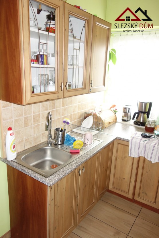 Tel.: 604 799 700 RK Slezský dům