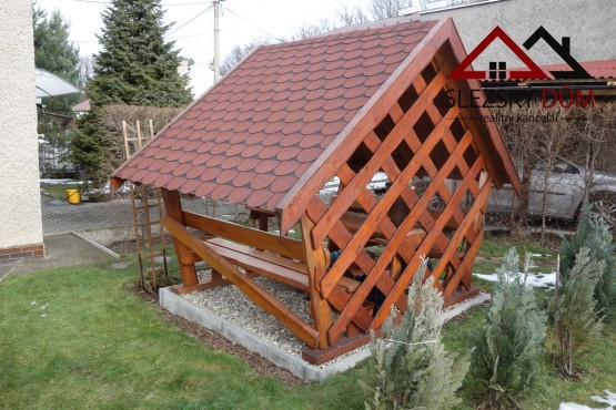Tel.: 604 799 700 RK Slezský dům