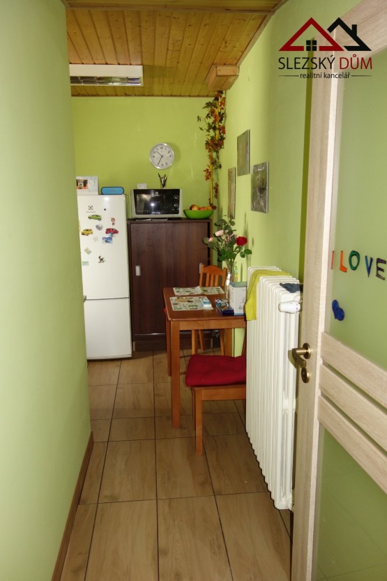 Tel.: 604 799 700 RK Slezský dům