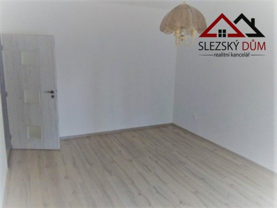 Tel. 604 799 700 Slezský dům