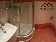 Tel.: 604 799 700 Slezský dům