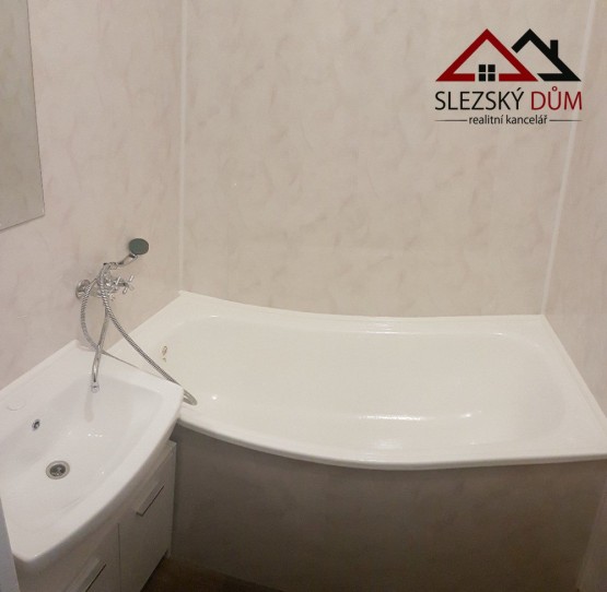 Tel. 604 799 700 RK Slezský dům